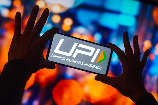 12th April Nationwide "UPI" Outage Hits Paytm, PhonePe, Google Pay: Users Face Major Disruptions 1 UPI Outage